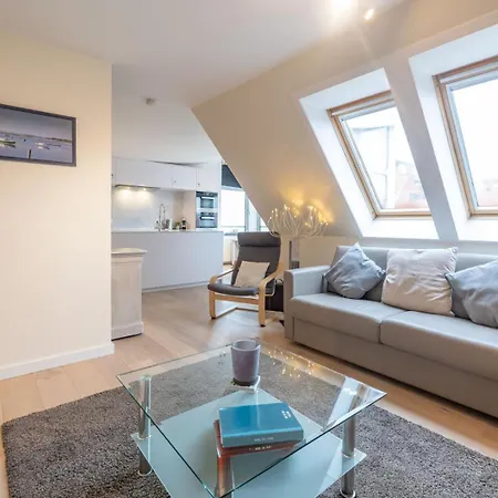 Sunny Family - Free Parking 公寓 尼乌波特